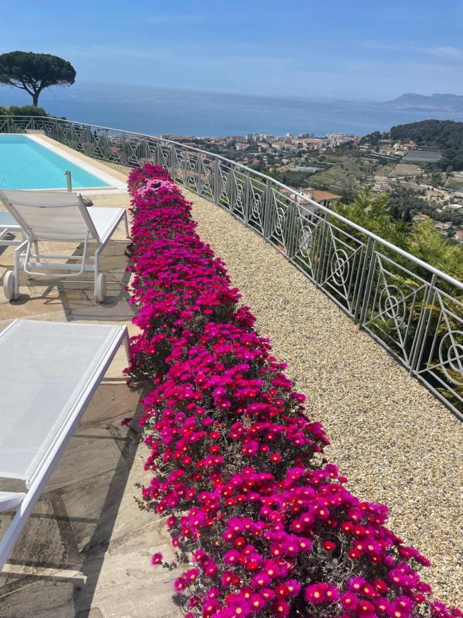 Villa Gaia - Luxury Villa, Pool & Wellness Rooms Bordighera Exterior photo