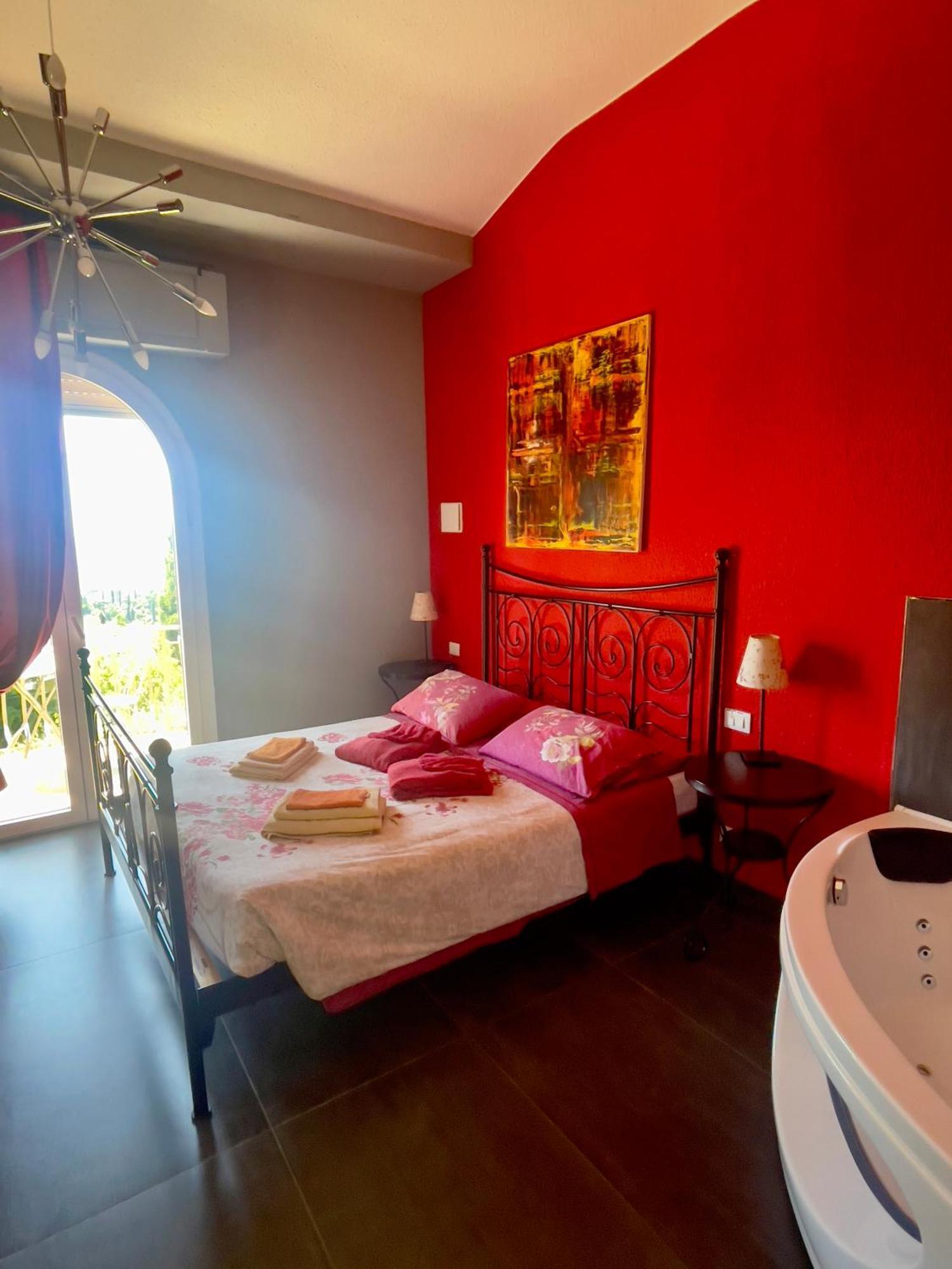 Villa Gaia - Luxury Villa, Pool & Wellness Rooms Bordighera Exterior photo