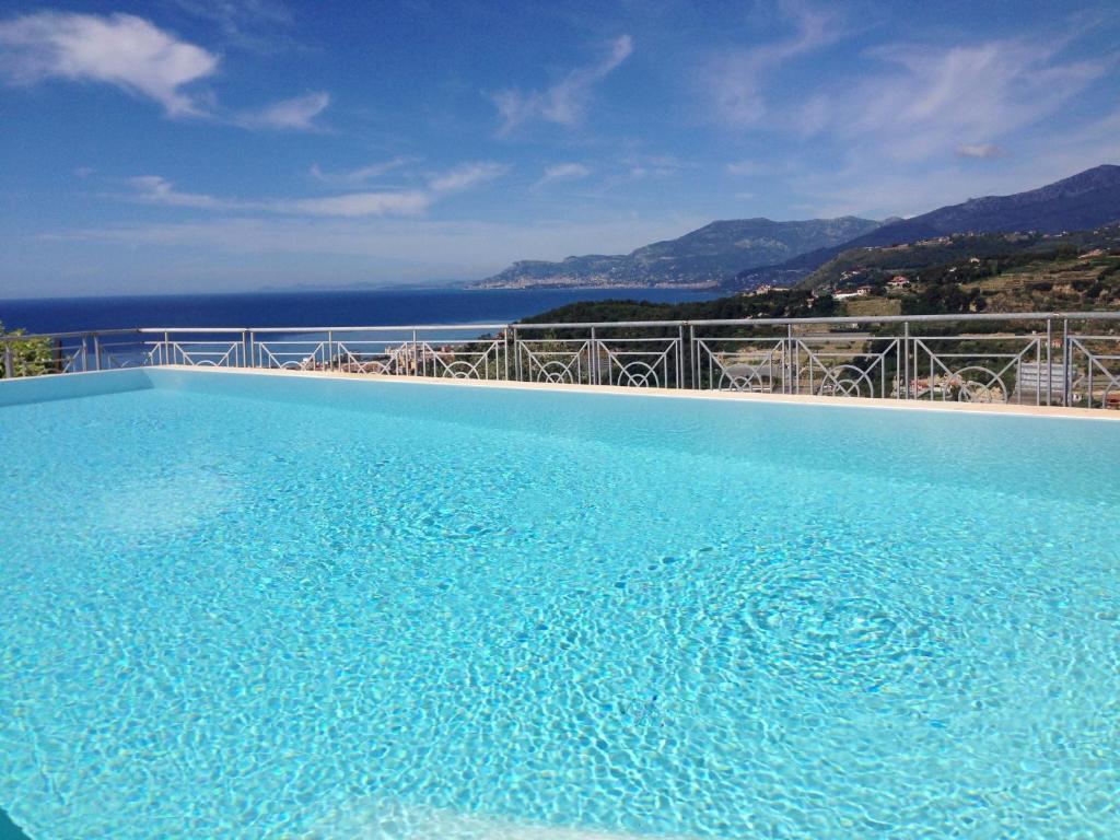 Villa Gaia - Luxury Villa, Pool & Wellness Rooms Bordighera Exterior photo